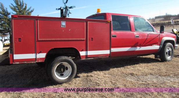 image for item B5082 1995 Chevrolet Cheyenne 3500 crew cab service truck