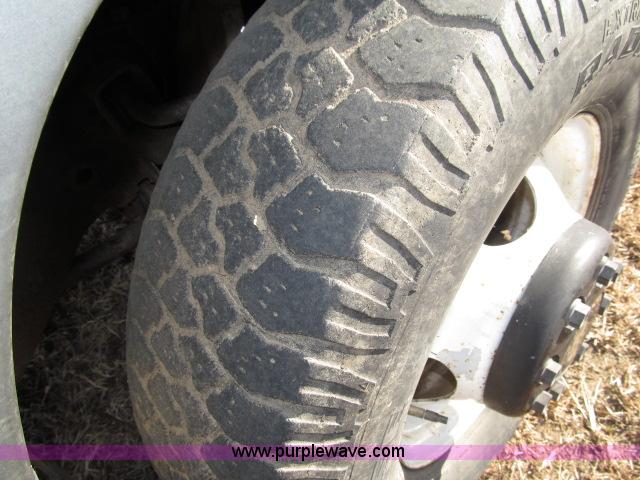 image for item B5082 1995 Chevrolet Cheyenne 3500 crew cab service truck