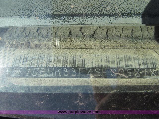 image for item B5082 1995 Chevrolet Cheyenne 3500 crew cab service truck