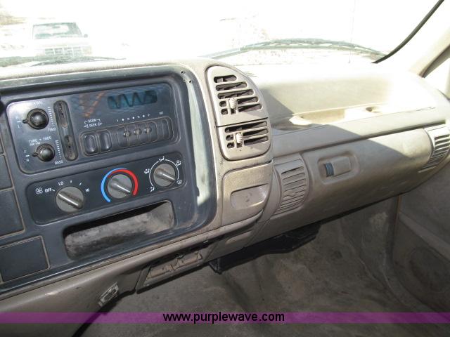 image for item B5083 1996 GMC Sierra 3500HD SL service truck