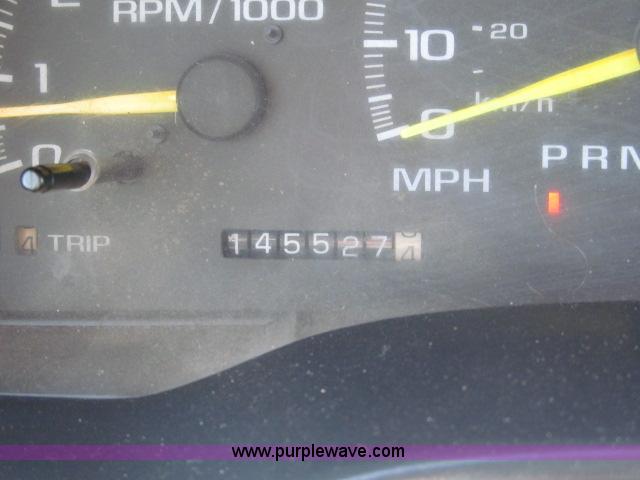 image for item B5083 1996 GMC Sierra 3500HD SL service truck