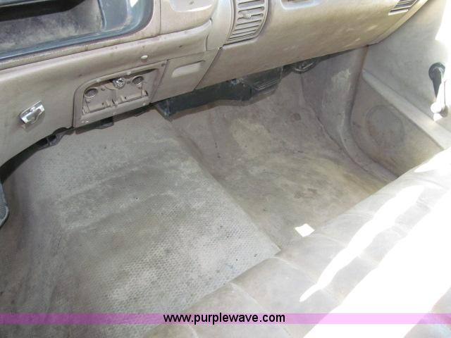 image for item B5083 1996 GMC Sierra 3500HD SL service truck