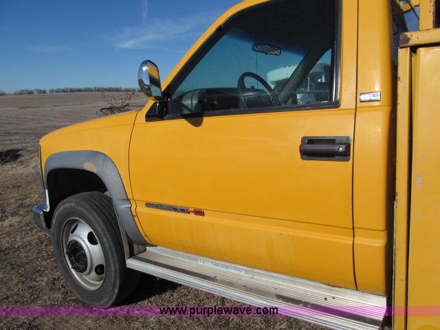 image for item B5083 1996 GMC Sierra 3500HD SL service truck