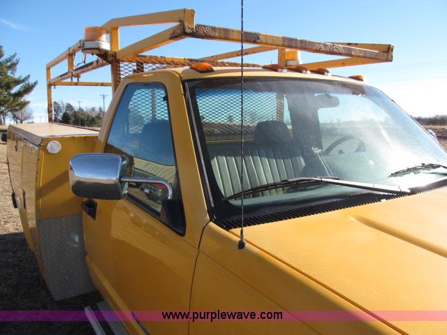 image for item B5083 1996 GMC Sierra 3500HD SL service truck