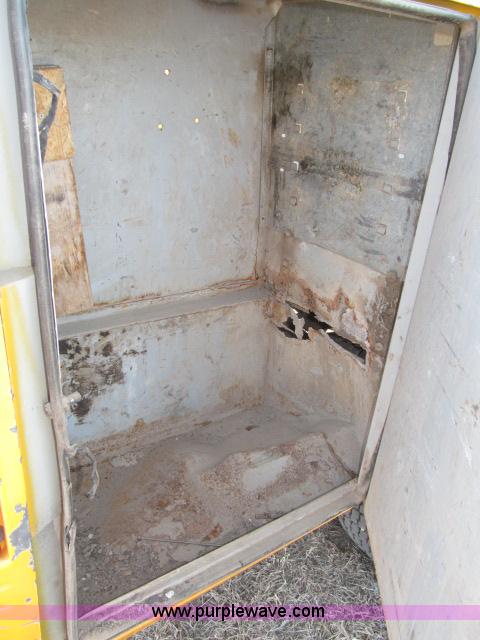 image for item B5083 1996 GMC Sierra 3500HD SL service truck