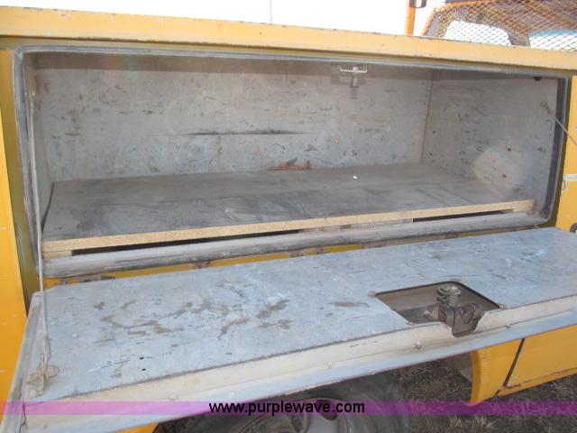 image for item B5083 1996 GMC Sierra 3500HD SL service truck