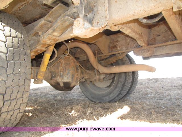 image for item B5083 1996 GMC Sierra 3500HD SL service truck