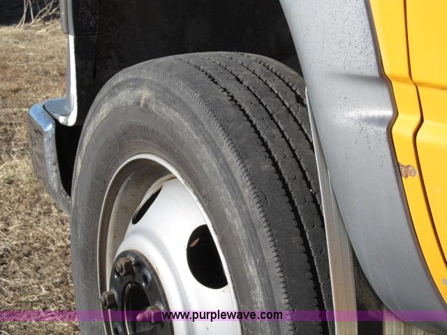 image for item B5083 1996 GMC Sierra 3500HD SL service truck