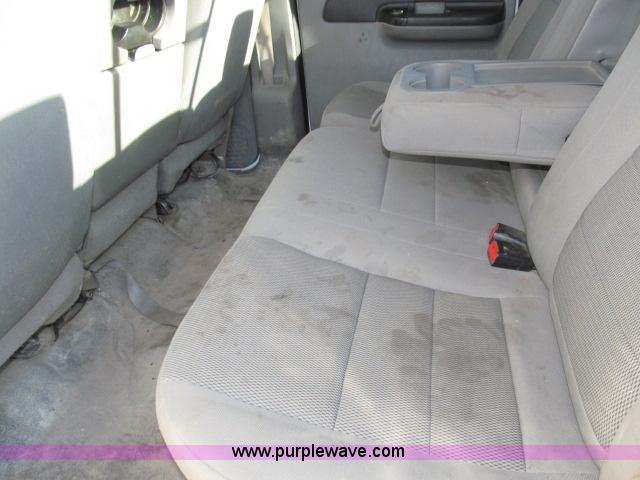 image for item B5084 2007 Ford F350 XLT Super Duty crew cab pickup truck