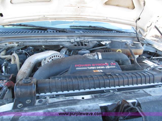 image for item B5084 2007 Ford F350 XLT Super Duty crew cab pickup truck