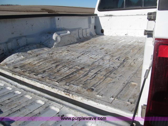 image for item B5084 2007 Ford F350 XLT Super Duty crew cab pickup truck