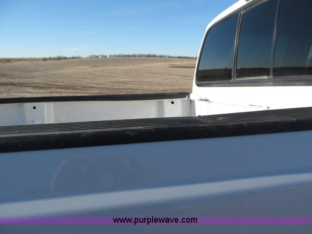 image for item B5084 2007 Ford F350 XLT Super Duty crew cab pickup truck