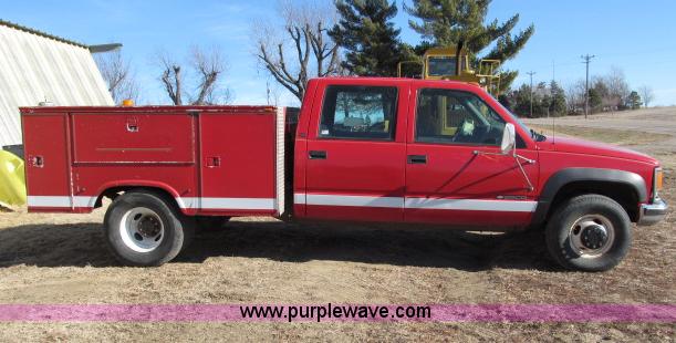 image for item B5086 1997 Chevrolet Cheyenne 3500 crew cab service truck