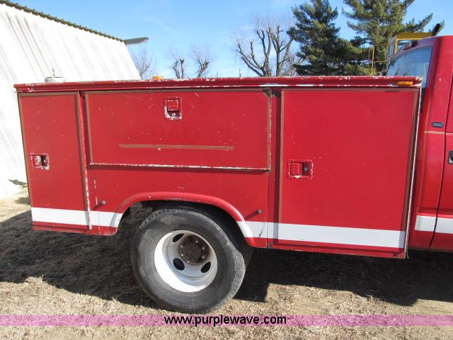 image for item B5086 1997 Chevrolet Cheyenne 3500 crew cab service truck