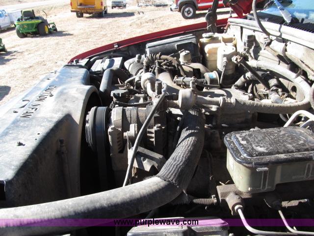 image for item B5086 1997 Chevrolet Cheyenne 3500 crew cab service truck