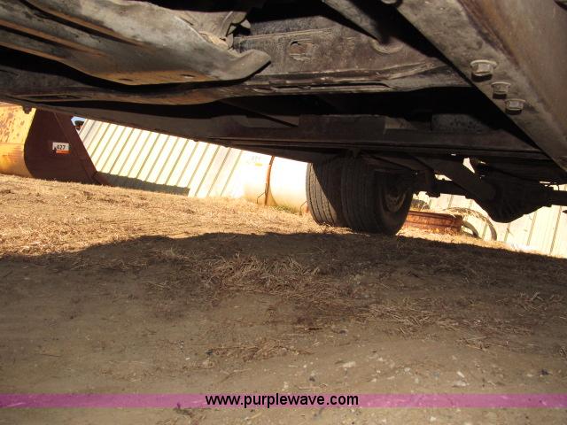 image for item B5086 1997 Chevrolet Cheyenne 3500 crew cab service truck