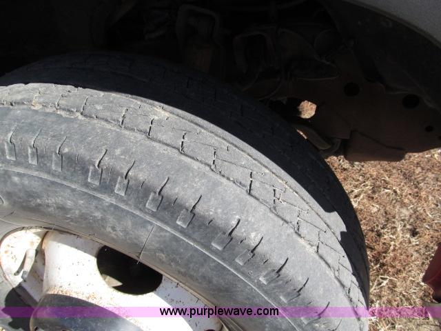 image for item B5086 1997 Chevrolet Cheyenne 3500 crew cab service truck