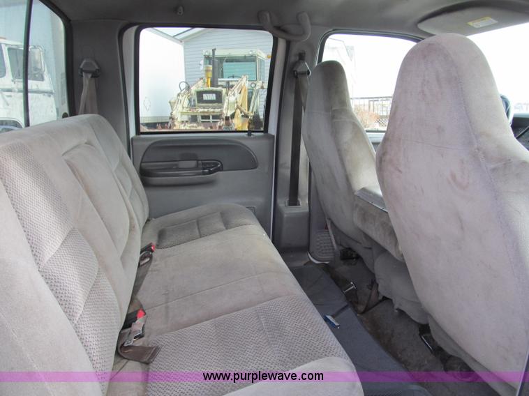 image for item B5095 2001 Ford F250 XLT Super Duty crew cab pickup truck