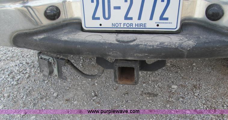 image for item B5095 2001 Ford F250 XLT Super Duty crew cab pickup truck