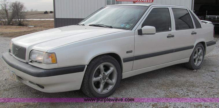 image for item B5096 1996 Volvo 850