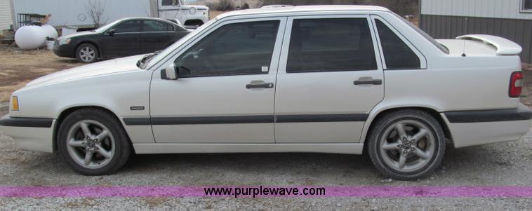 image for item B5096 1996 Volvo 850