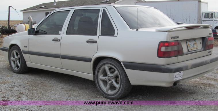 image for item B5096 1996 Volvo 850