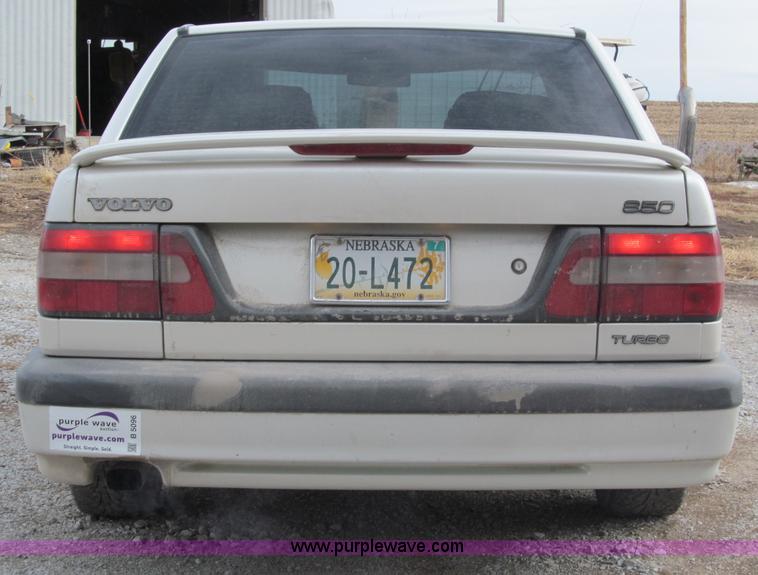 image for item B5096 1996 Volvo 850