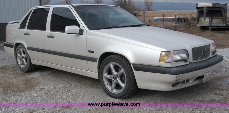 image for item B5096 1996 Volvo 850