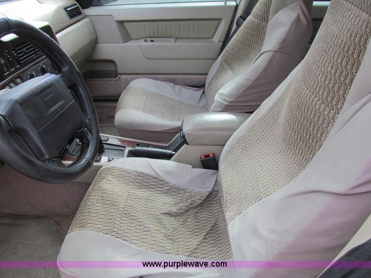 image for item B5096 1996 Volvo 850