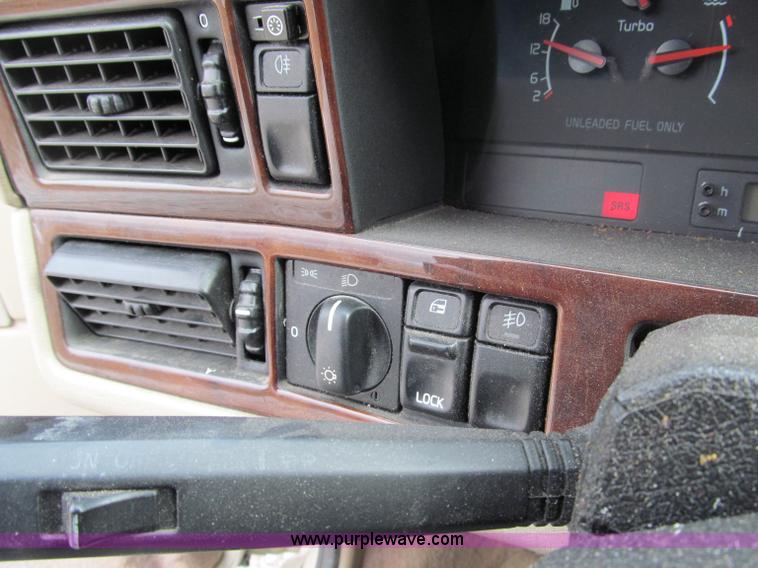 image for item B5096 1996 Volvo 850