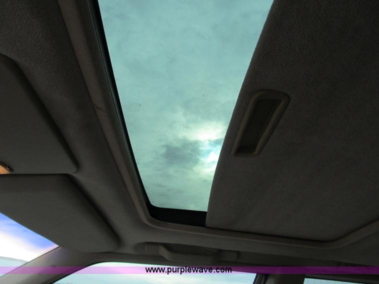 image for item B5096 1996 Volvo 850