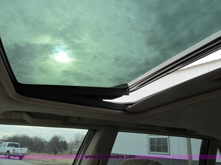 image for item B5096 1996 Volvo 850