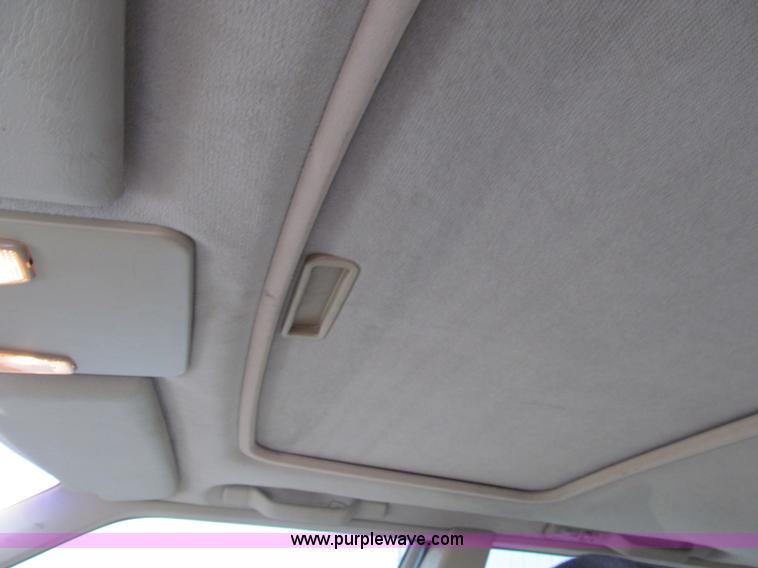 image for item B5096 1996 Volvo 850