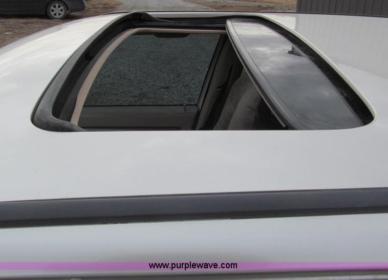 image for item B5096 1996 Volvo 850