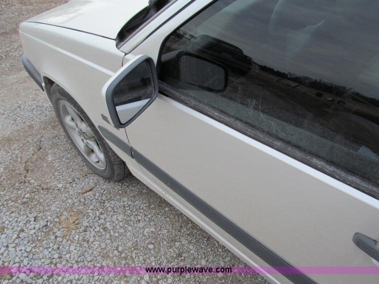 image for item B5096 1996 Volvo 850