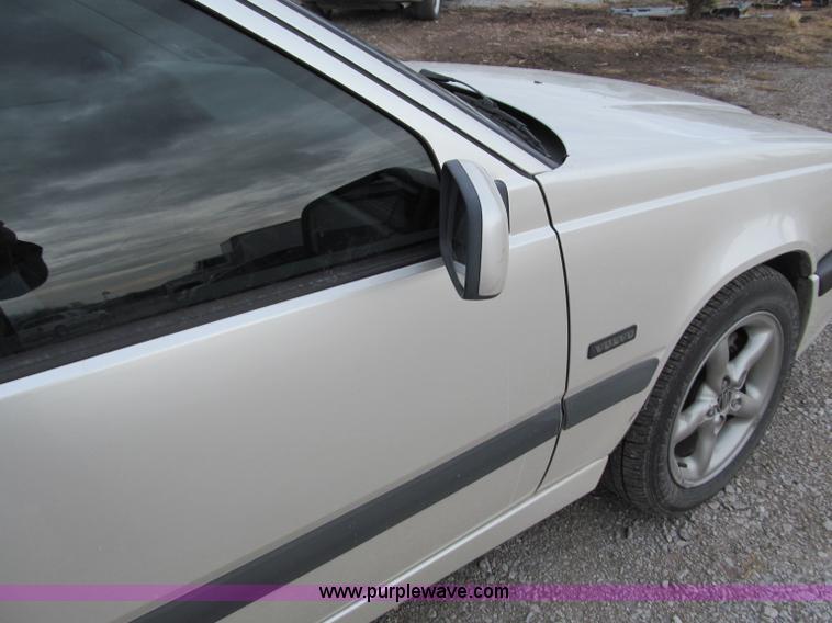 image for item B5096 1996 Volvo 850