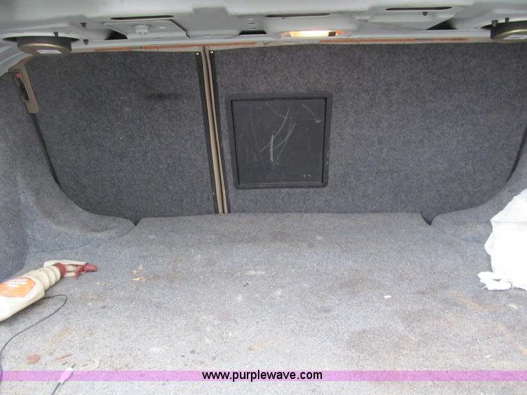 image for item B5096 1996 Volvo 850