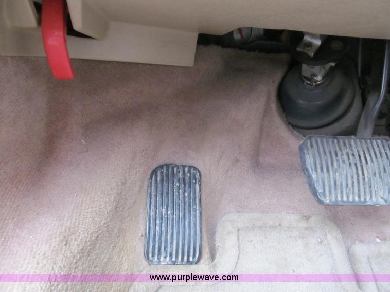 image for item B5096 1996 Volvo 850