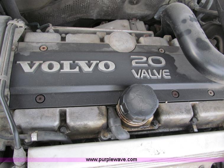 image for item B5096 1996 Volvo 850