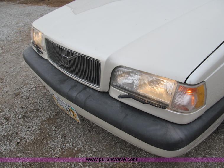 image for item B5096 1996 Volvo 850