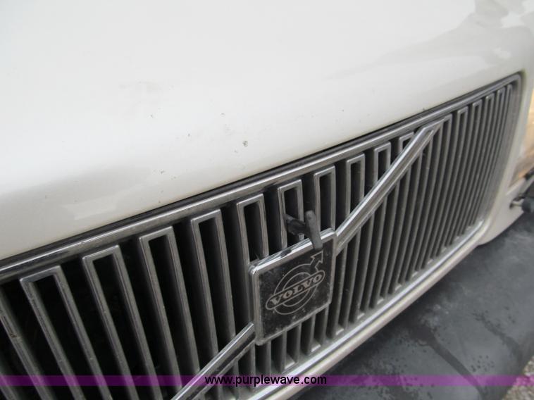 image for item B5096 1996 Volvo 850