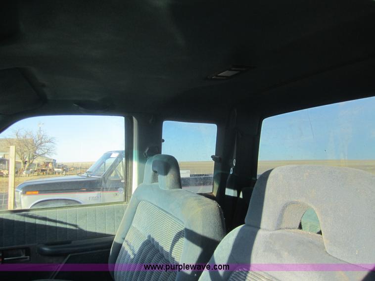 image for item B5622 1994 Chevrolet K1500 extended cab pickup truck