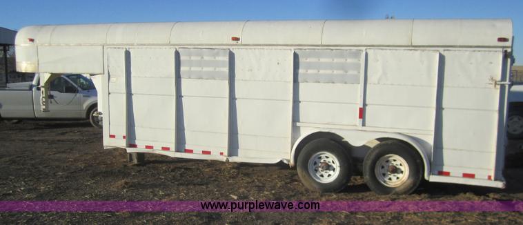 image for item B5624 1984 Supreme 28' gooseneck trailer