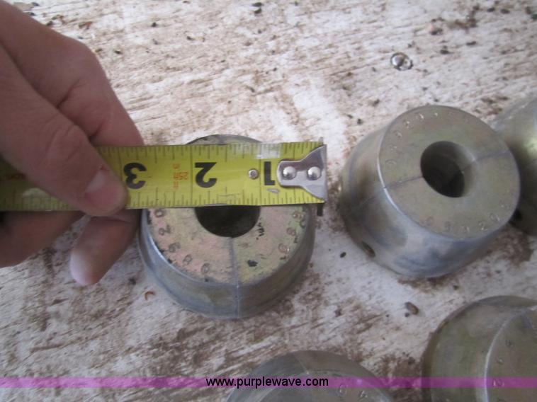 image for item B5624 1984 Supreme 28' gooseneck trailer