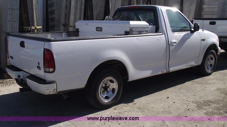 image for item B6139 1999 Ford F150 XL pickup truck