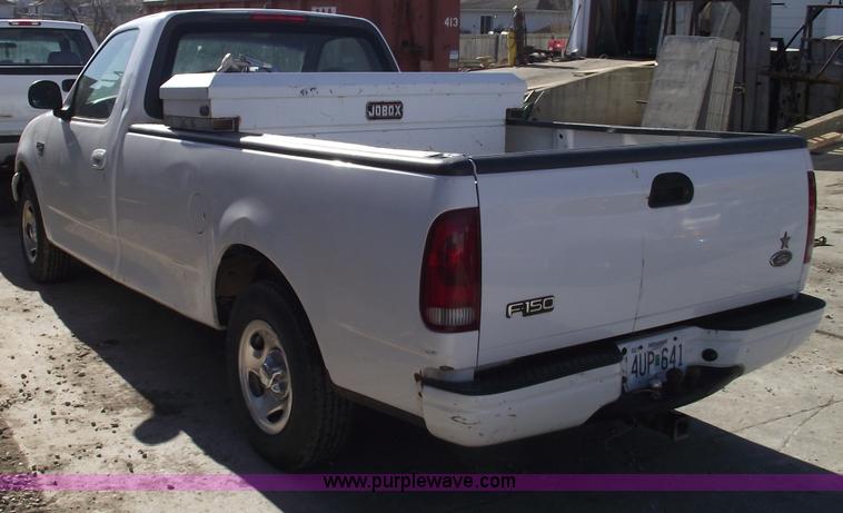 image for item B6139 1999 Ford F150 XL pickup truck