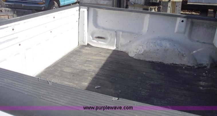 image for item B6139 1999 Ford F150 XL pickup truck