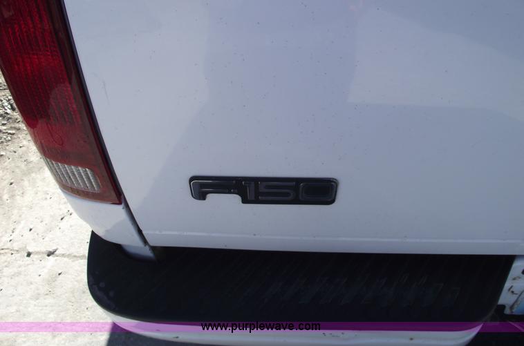 image for item B6139 1999 Ford F150 XL pickup truck