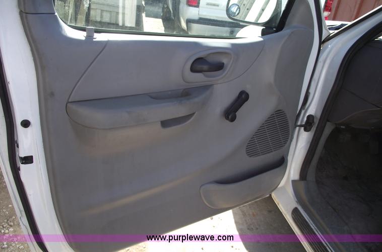 image for item B6139 1999 Ford F150 XL pickup truck