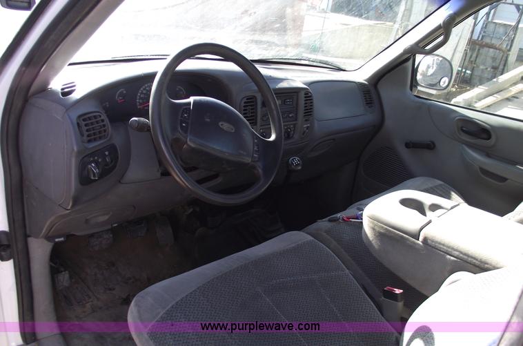 image for item B6139 1999 Ford F150 XL pickup truck